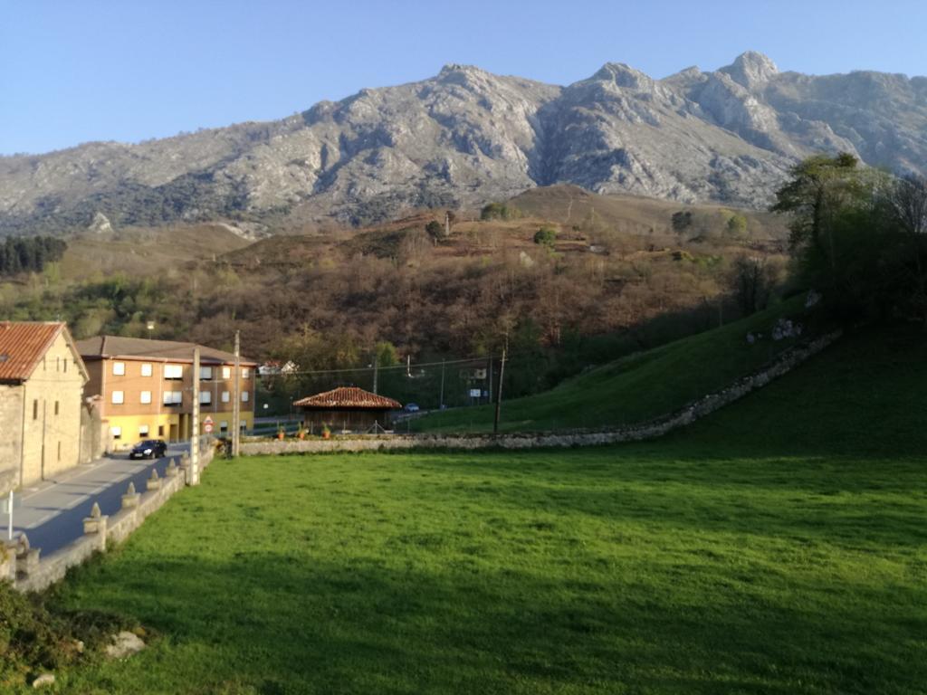 Pension Casano Arenas De Cabrales Exterior foto